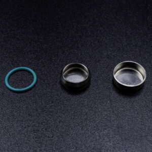 Disposable medium pressure crucible compatible with PE